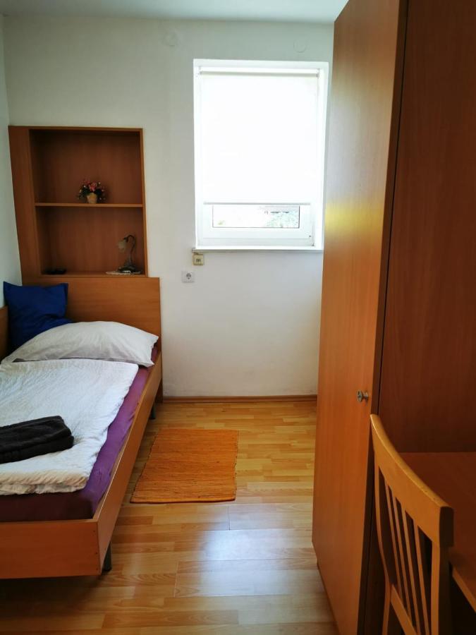 Hotel Goldene Krone Mistelbach Luaran gambar