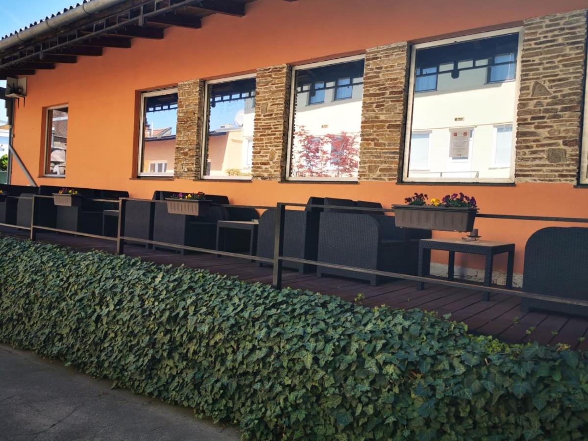 Hotel Goldene Krone Mistelbach Luaran gambar